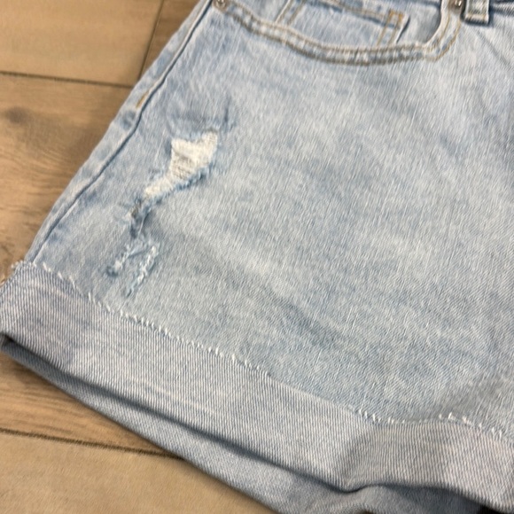 Wild Fable Super High Rise Women's Light Blue Rolled Cuff Shorts New - Picture 2 of 10